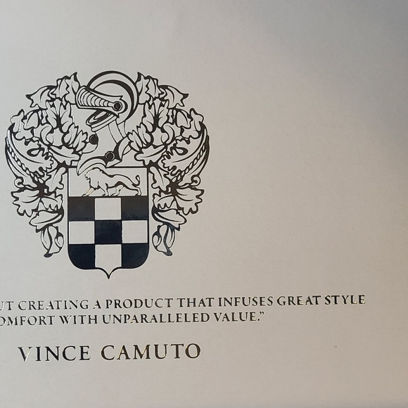 *NEW* Vince Camuto Preestie Point-Toe Suede Pumps - Picture 9 of 13